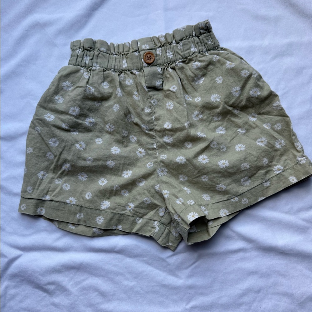 H&M toddler Floral Print Shorts